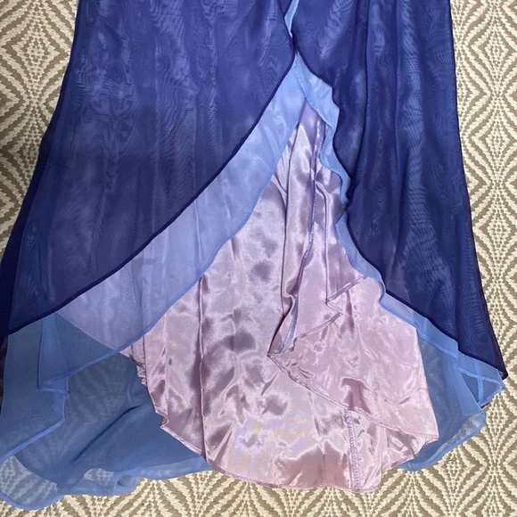 Morgan and Co. by Linda bernell size 8 bridesmaids dress blue periwinkle - Picture 4 of 9